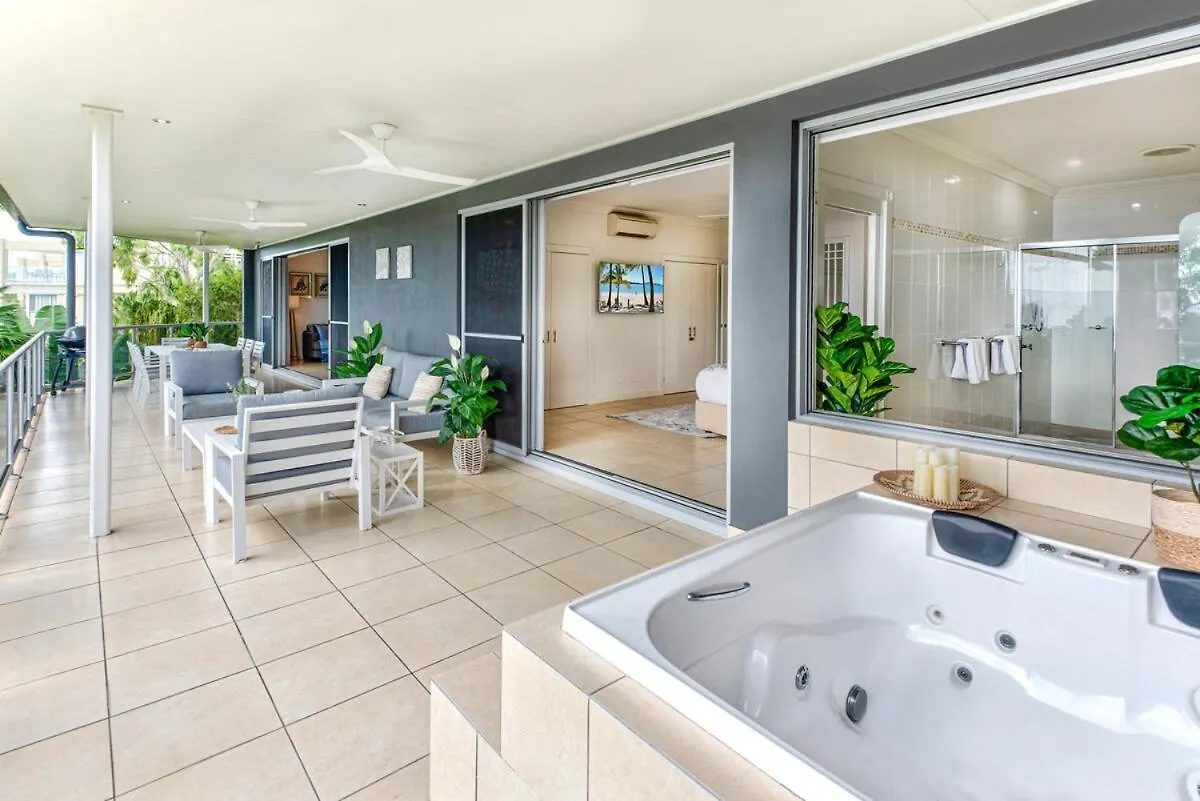 Blue Water Views 17 - Free Buggy Included! Apartment Hamilton Island 0*,  Australia