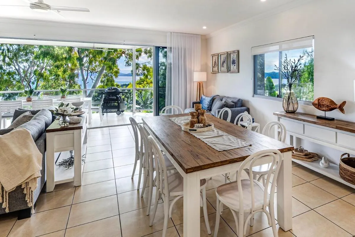Blue Water Views 17 - Free Buggy Included! Apartment Hamilton Island