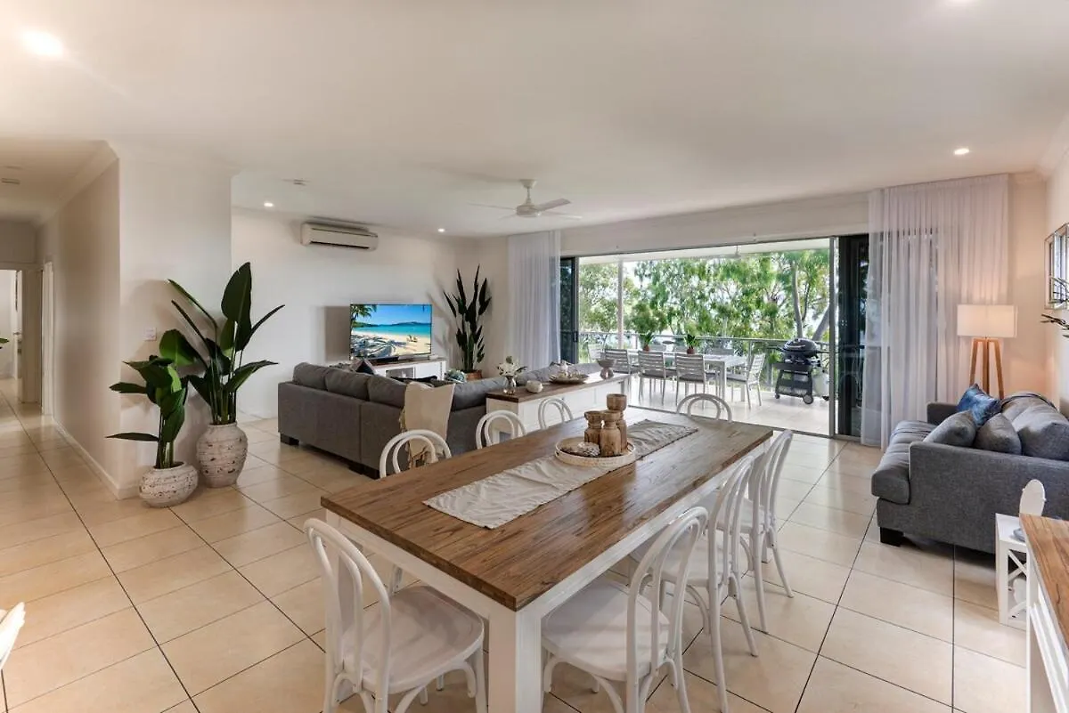 Blue Water Views 17 - Free Buggy Included! Apartment Hamilton Island