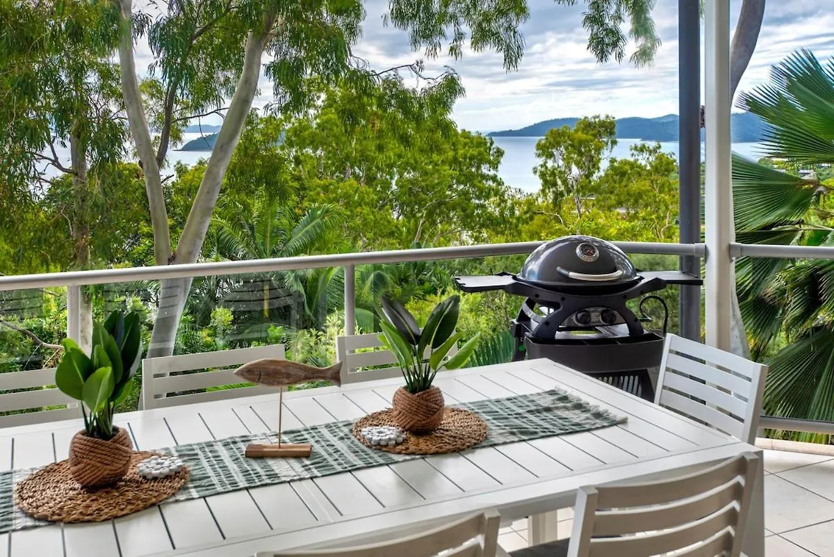 Blue Water Views 17 - Free Buggy Included! Apartment Hamilton Island