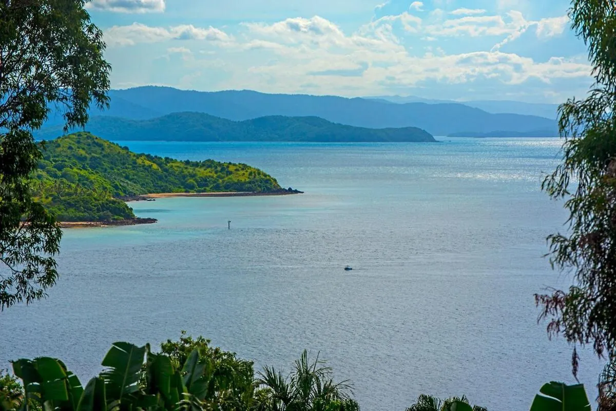 Blue Water Views 17 - Free Buggy Included! Apartment Hamilton Island
